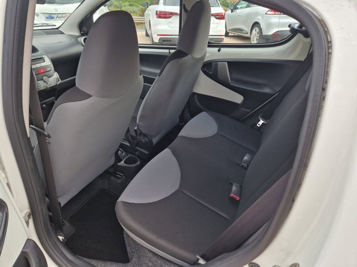 Peugeot 107 68CV 5p. Active (13)