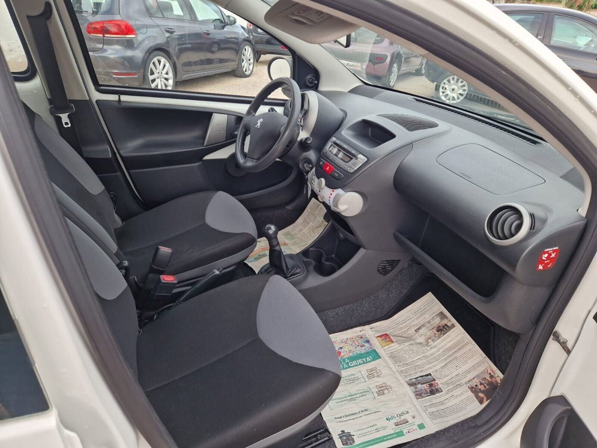 Peugeot 107 68CV 5p. Active (9)