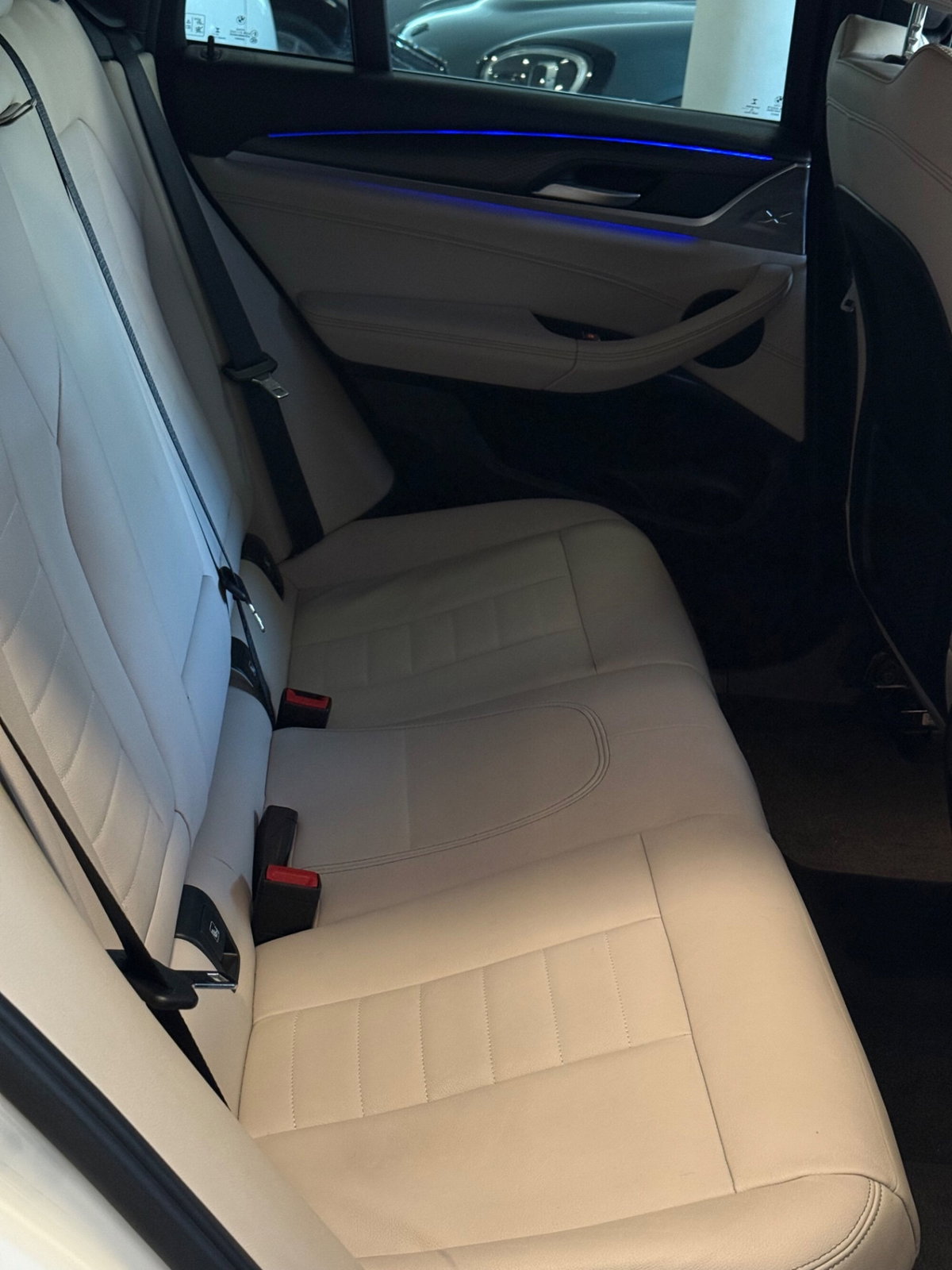 BMW X4 xDrive20d 48V Msport (8)