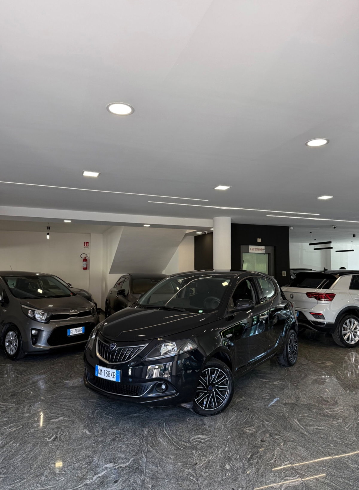 Lancia Ypsilon 1.2 69 CV 5 porte GPL Gold Plus