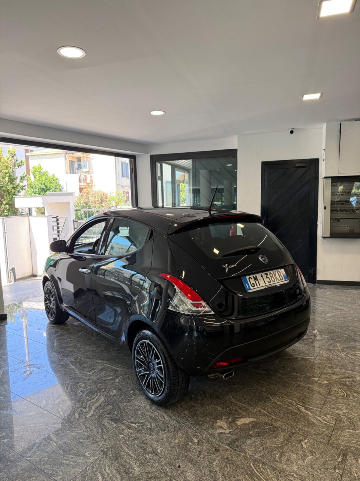 Lancia Ypsilon 1.2 69 CV 5 porte GPL Gold Plus (3)