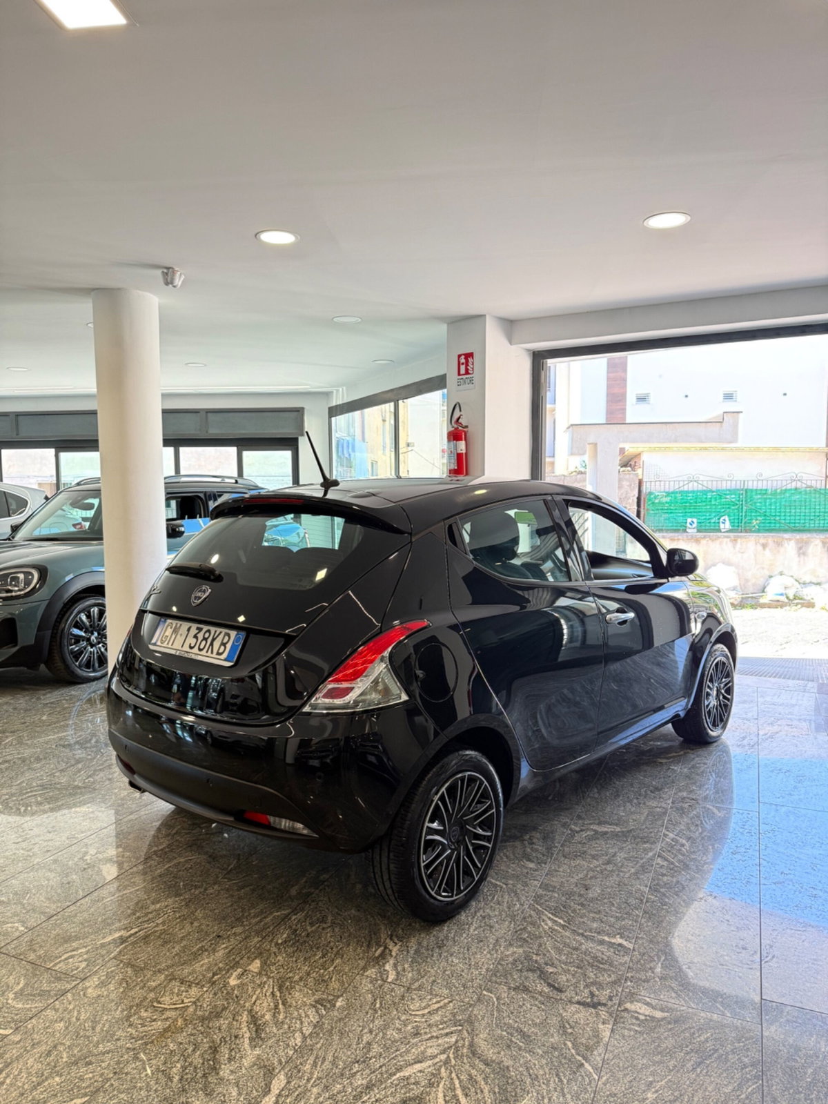 Lancia Ypsilon 1.2 69 CV 5 porte GPL Gold Plus (4)