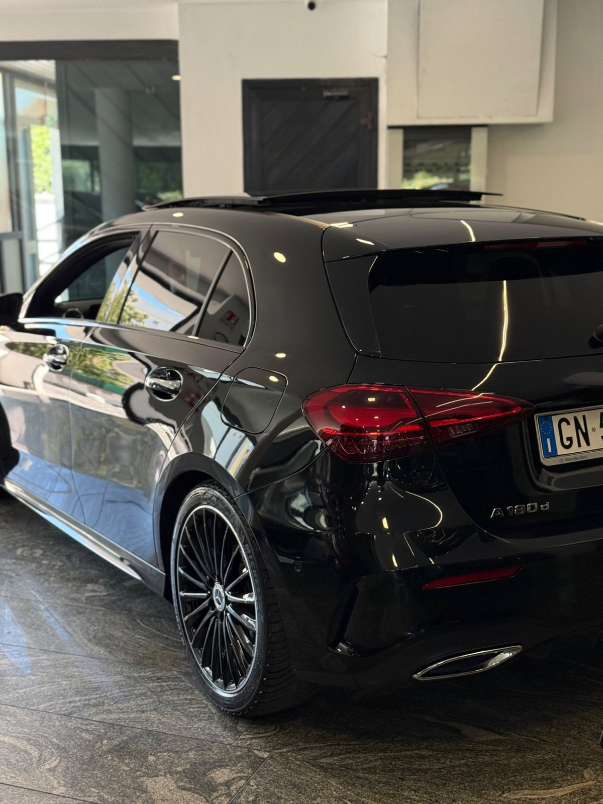 Mercedes-Benz Classe A 180 d Automatic Premium (17)