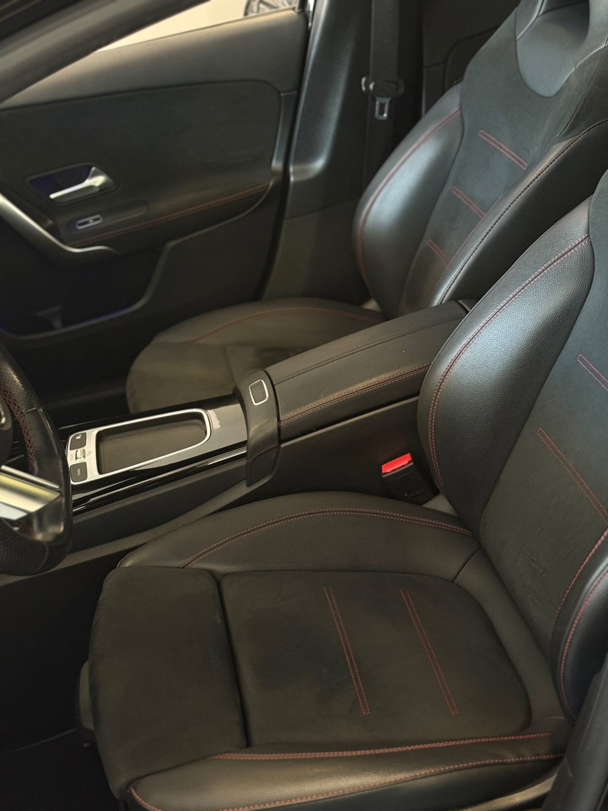 Mercedes-Benz Classe A 180 d Automatic Premium (7)