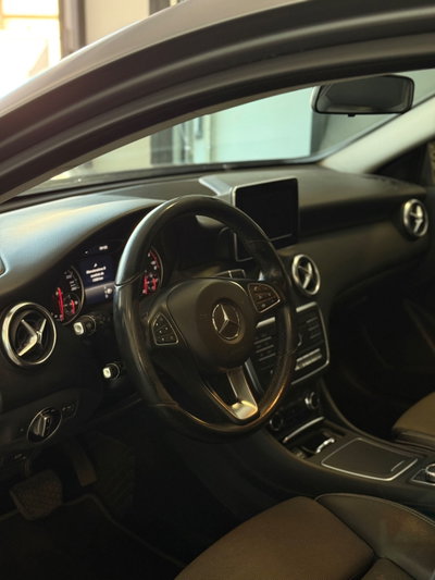Mercedes-Benz Classe A 180 d Automatic Sport (7)