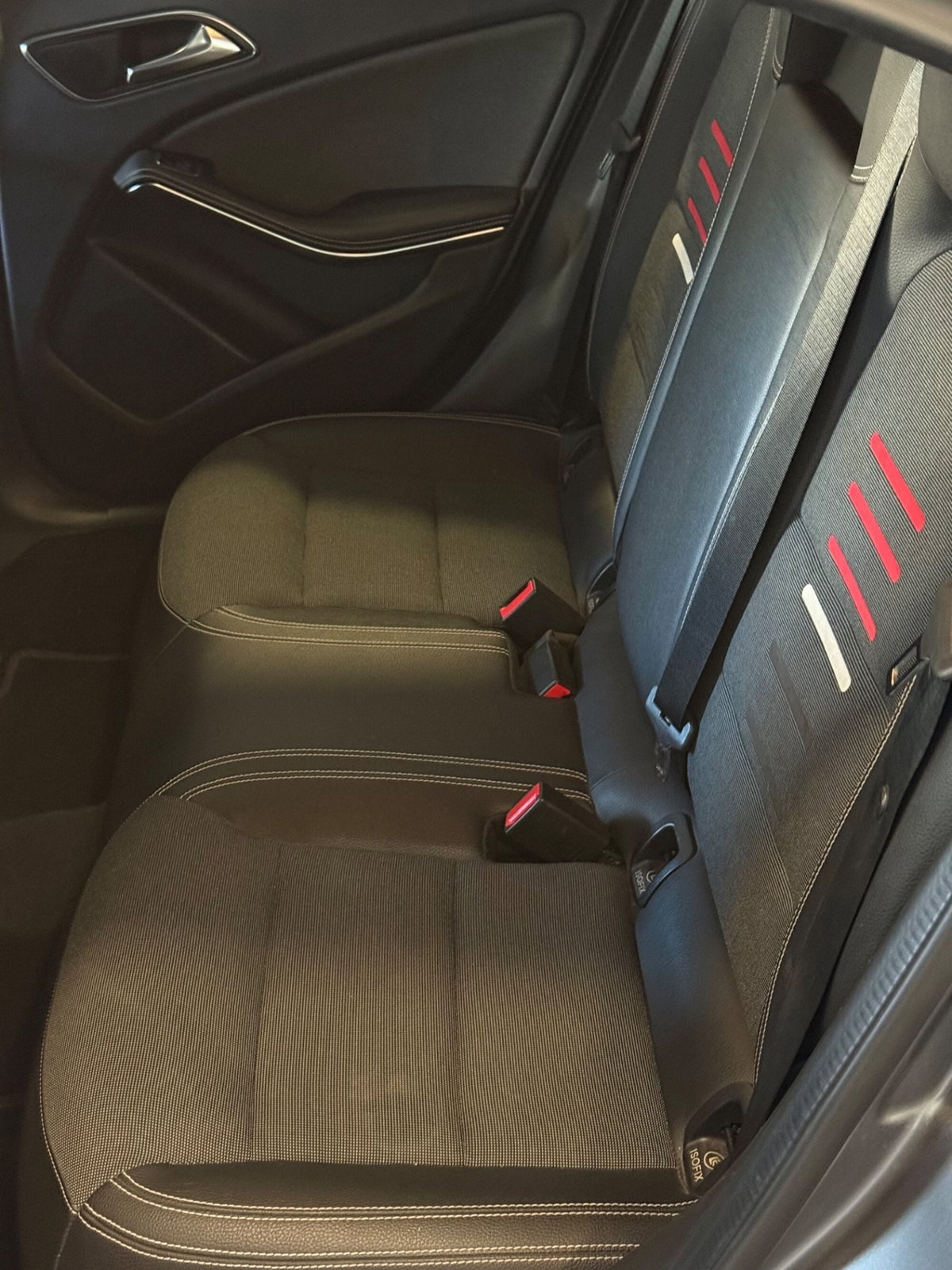 Mercedes-Benz Classe A 180 d Automatic Sport (9)