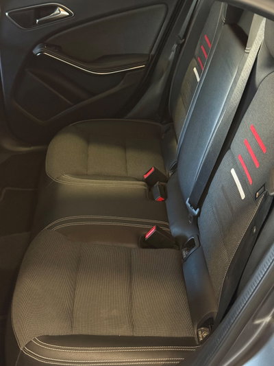 Mercedes-Benz Classe A 180 d Automatic Sport (9)