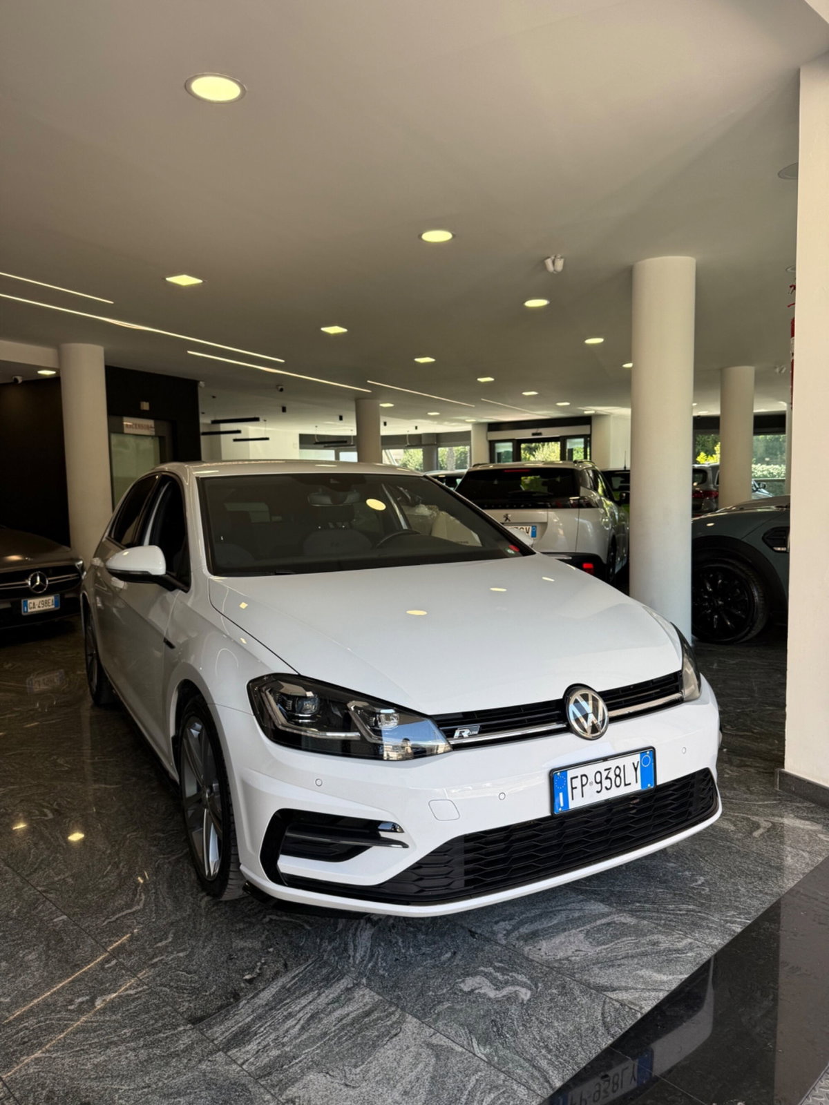 Volkswagen Golf 2.0 TDI DSG 3p. Highline BlueMotion Technology (6)