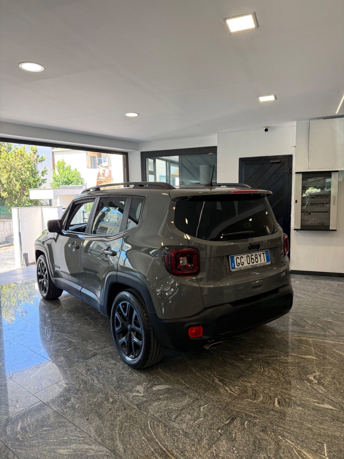 Jeep Renegade 1.6 Mjt 130 CV Limited (3)