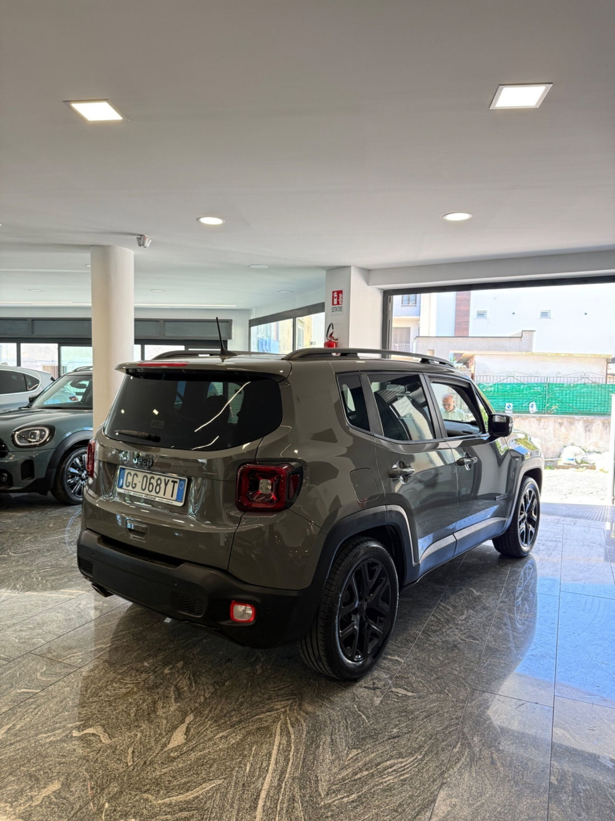 Jeep Renegade 1.6 Mjt 130 CV Limited (6)