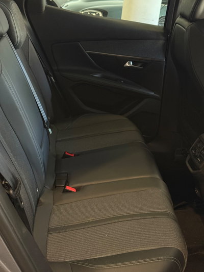 Peugeot 3008 BlueHDi 130 S&S EAT8 Allure Pack (10)