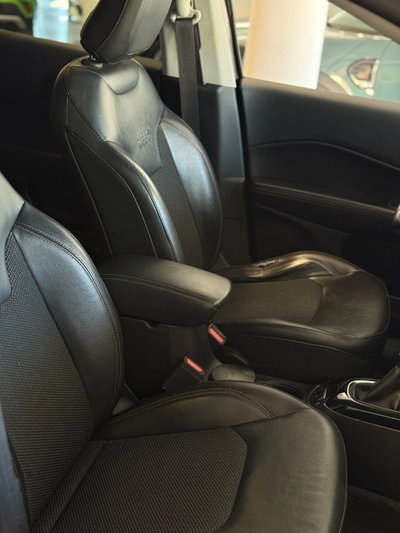 Jeep Compass 1.6 Multijet II 2WD Limited (13)