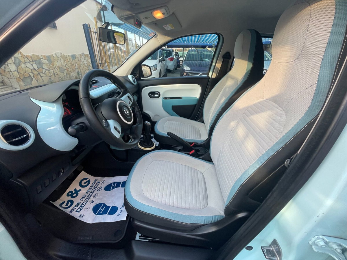 Renault Twingo 1.0 SCe Live (17)