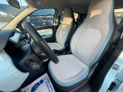 Renault Twingo 1.0 SCe Live (19)