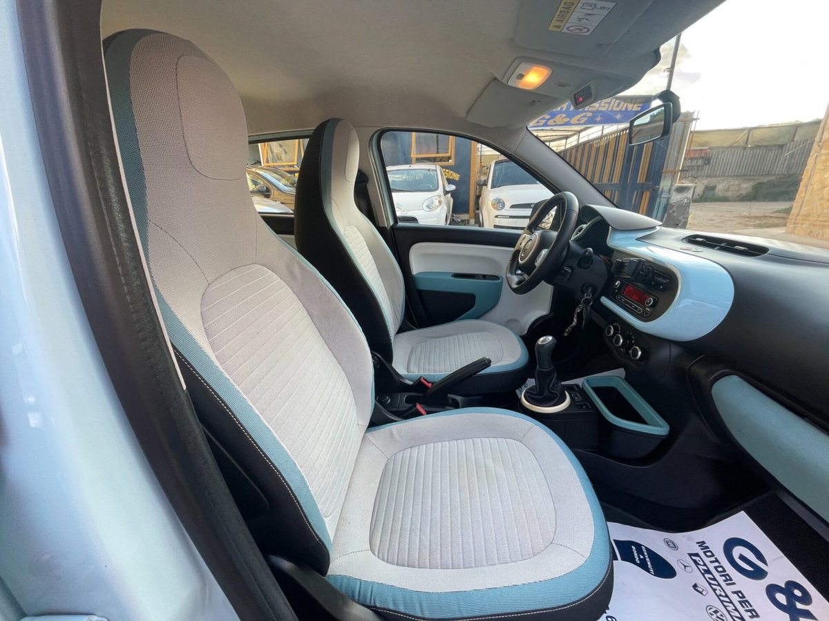 Renault Twingo 1.0 SCe Live (8)