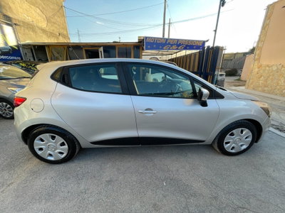 Renault Clio dCi 8V 75CV Start&Stop 5 porte Energy Zen (2)