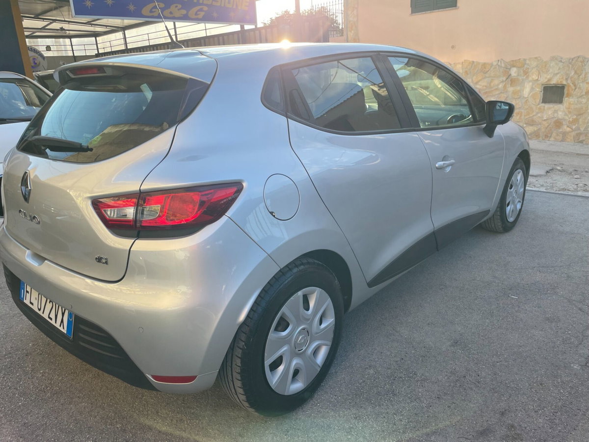 Renault Clio dCi 8V 75CV Start&Stop 5 porte Energy Zen (3)