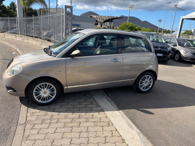 Lancia Ypsilon 1.2 Argento (2)