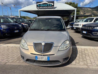 Lancia Ypsilon 1.2 Argento (3)