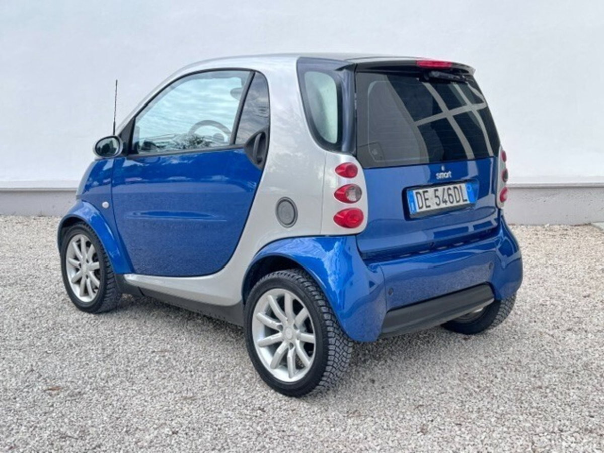 smart Fortwo 800 coupé passion cdi (5)