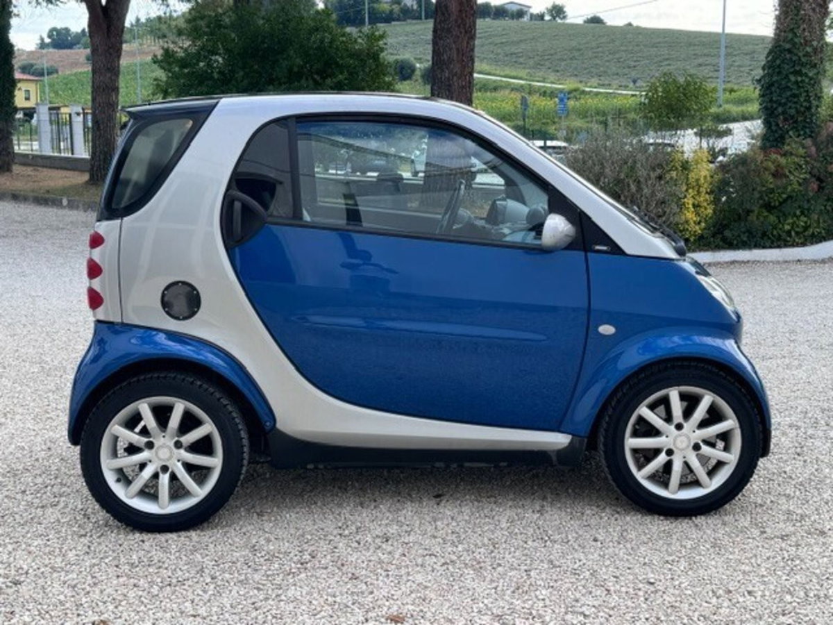 smart Fortwo 800 coupé passion cdi (8)