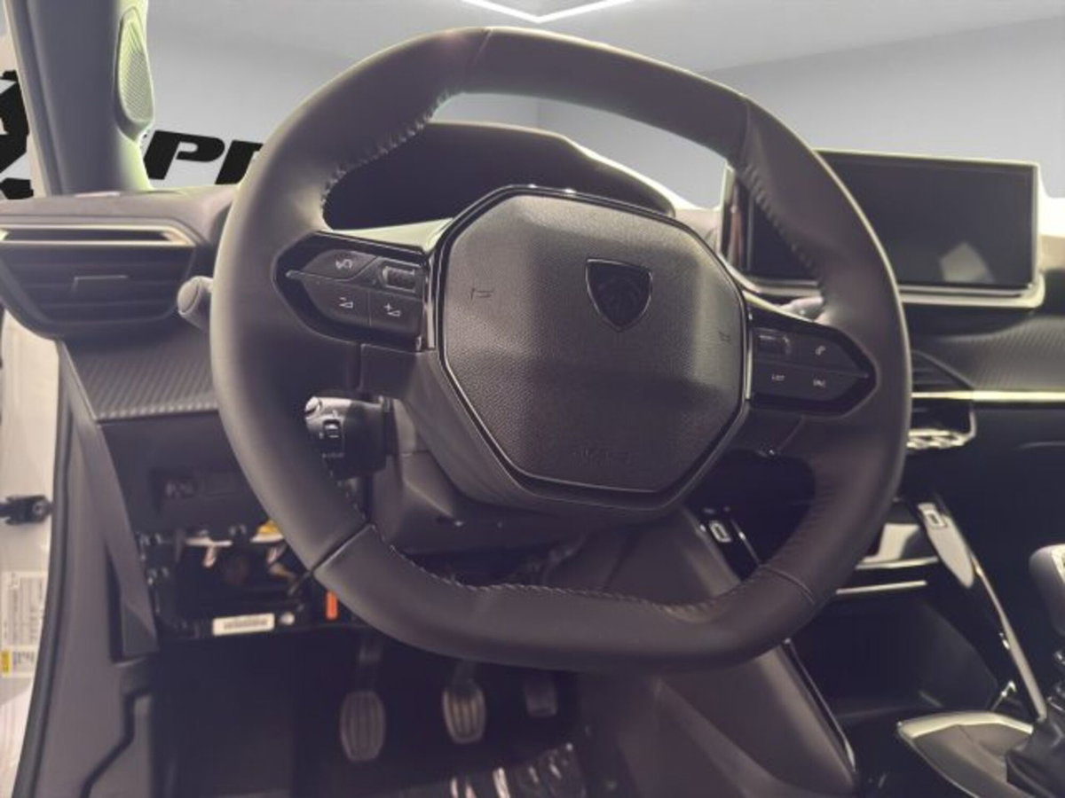 Peugeot 2008 PureTech 100 S&S Allure (10)