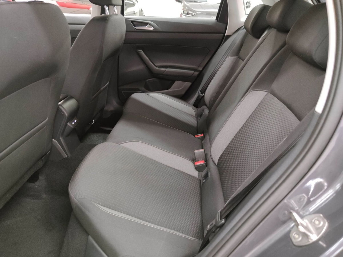 Volkswagen Polo 1.0 EVO (14)