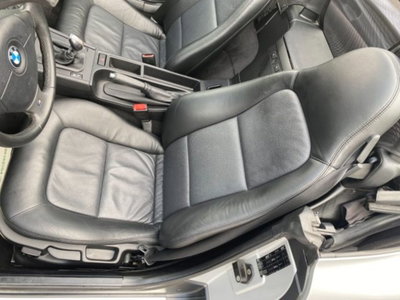 BMW Z3 Cabrio 1.9 16V cat Roadster (10)