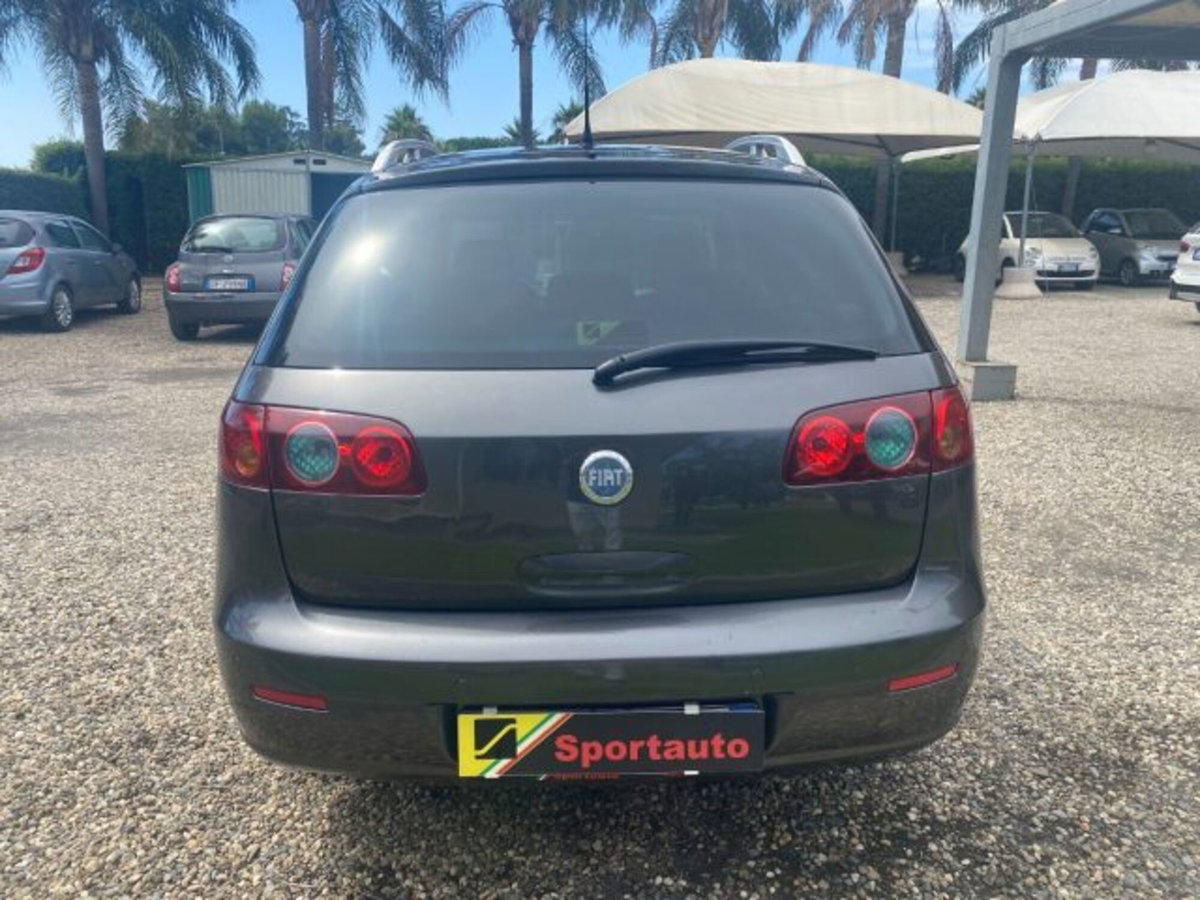 Fiat Croma 1.9 Multijet 16V Emotion (12)