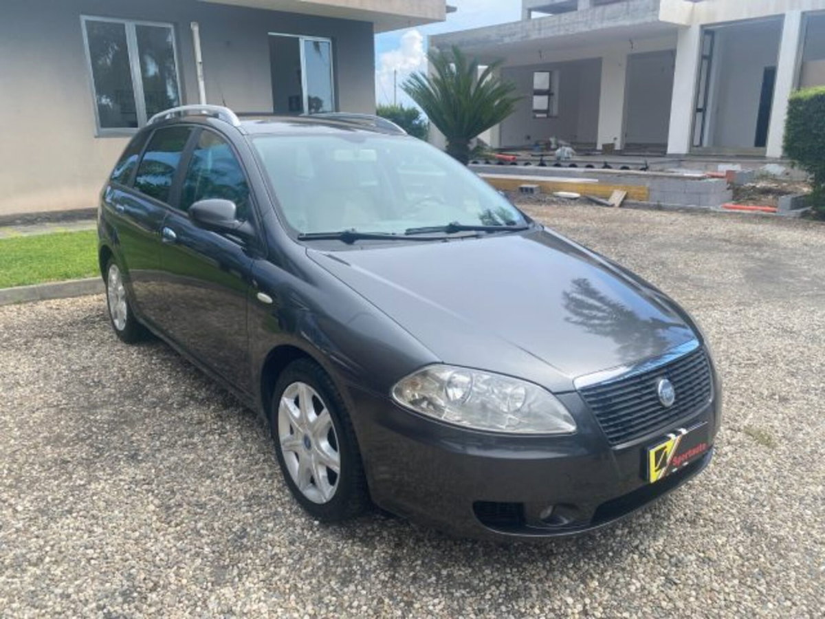 Fiat Croma 1.9 Multijet 16V Emotion (2)