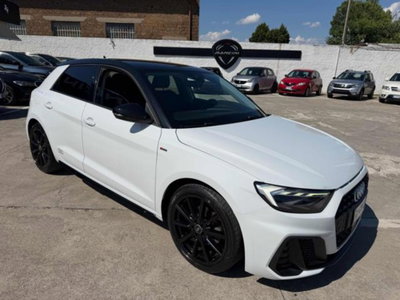 Audi A1 Sportback 30 TFSI S tronic Identity Black (3)
