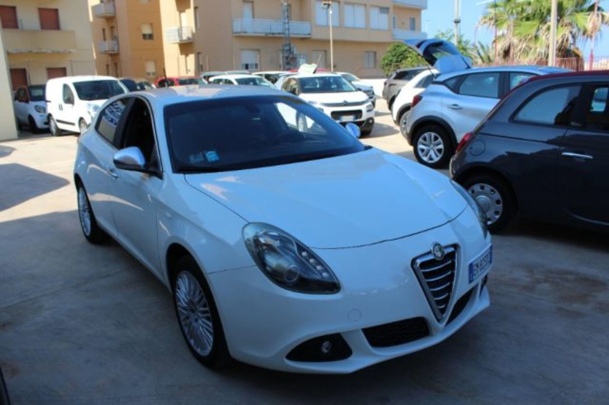 Alfa Romeo Giulietta 2.0 JTDm-2 Distinctive 140cv