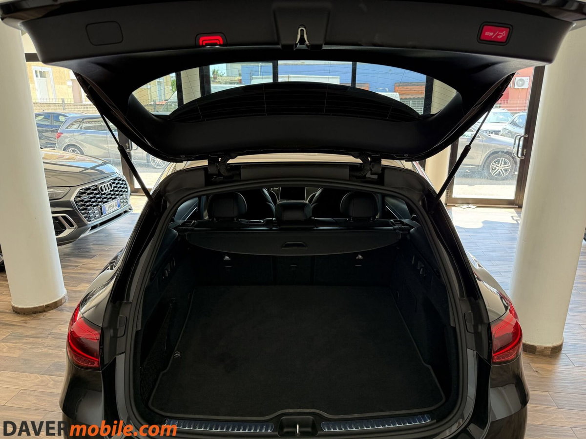 Mercedes-Benz GLC SUV 220 d AMG Line Premium Plus 4matic auto (7)