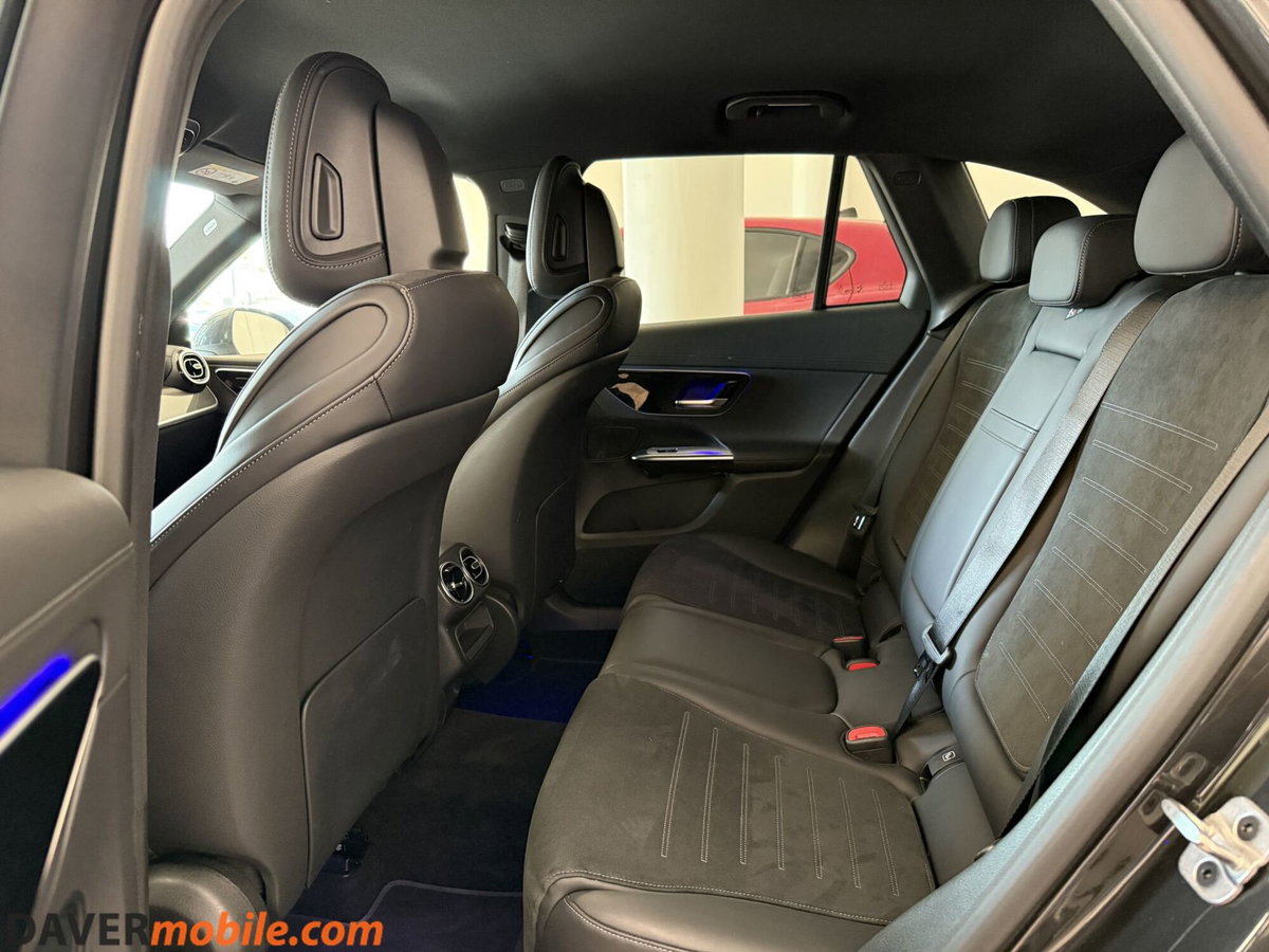Mercedes-Benz GLC SUV 220 d AMG Line Premium Plus 4matic auto (8)