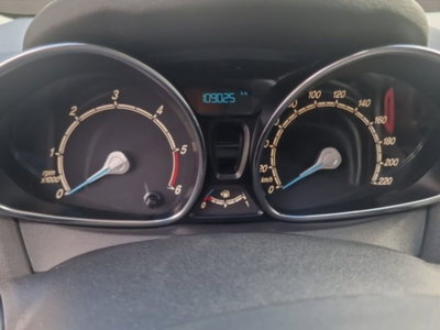 Ford Fiesta 1.5 TDCi 75CV 5 porte Titanium (11)