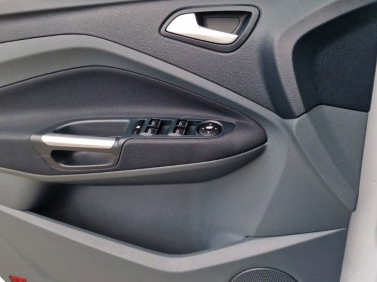 Ford C-Max 1.6 TDCi 115CV Plus (12)