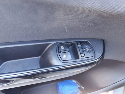 Opel Corsa 1.4 90CV GPL Tech 5 porte Innovation (17)