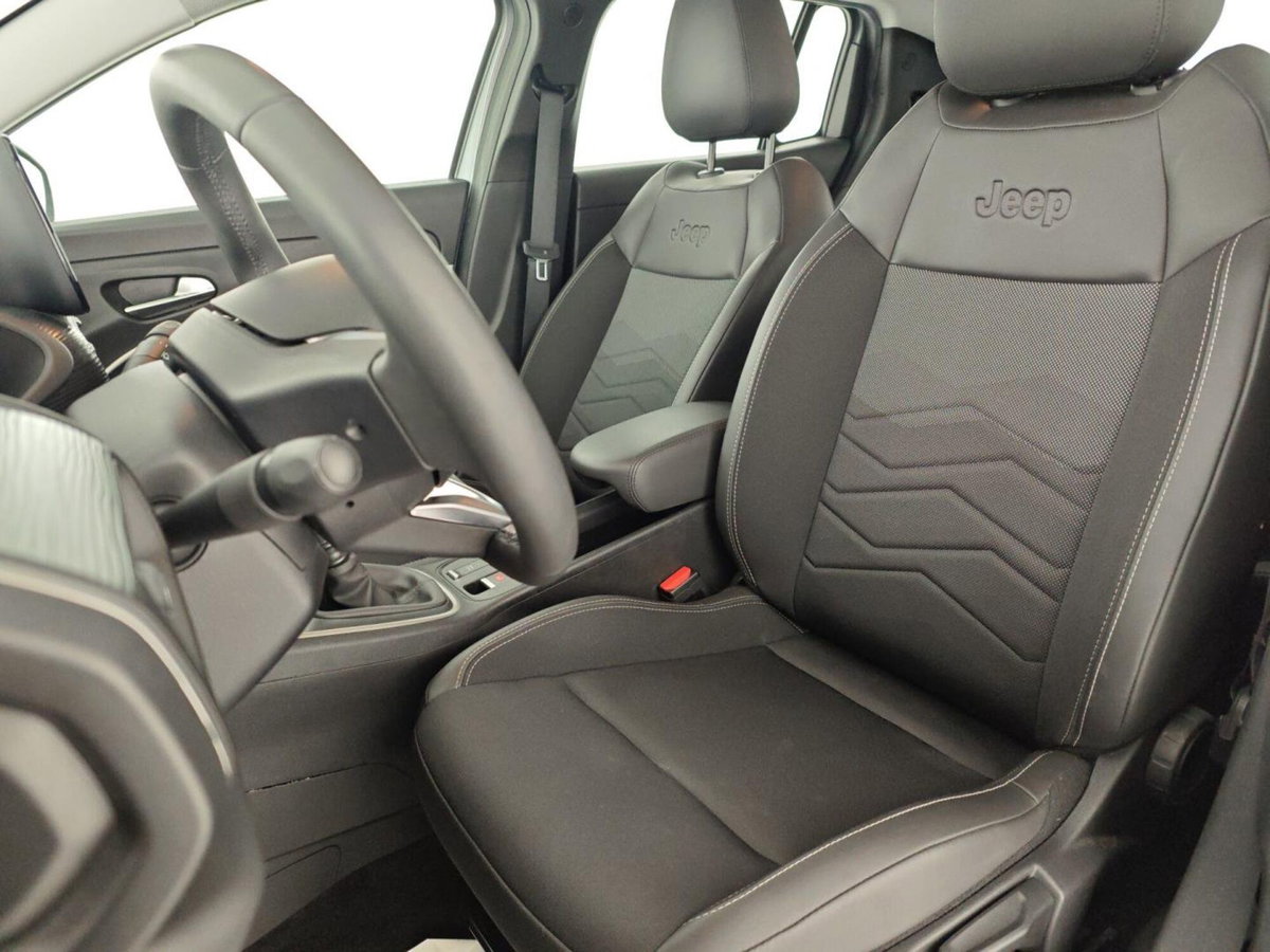 Jeep Avenger 1.2 turbo Altitude fwd 100cv (9)