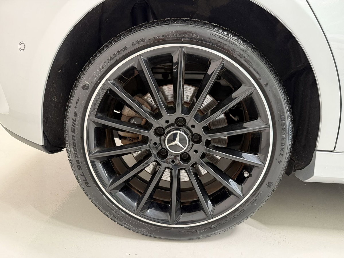 Mercedes-Benz Classe A 250 e Automatic EQ-Power Sport (9)