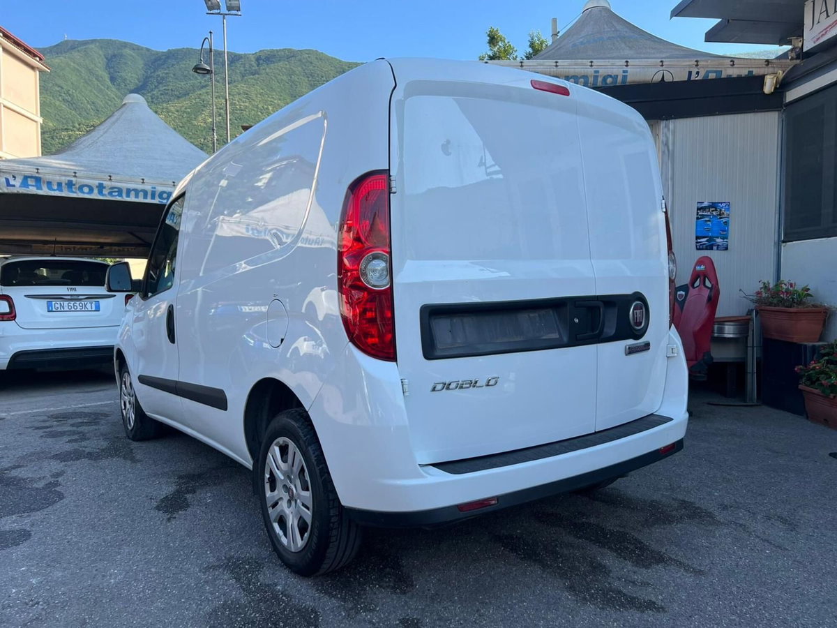 Fiat Doblò Furgone 1.6 MJT 105CV PL-TN Cargo Maxi Lamierato 3Posti SX E5+ (3)