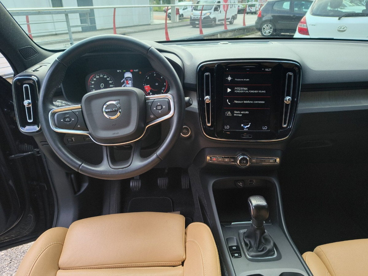 Volvo XC40 D3 AWD Inscription (14)