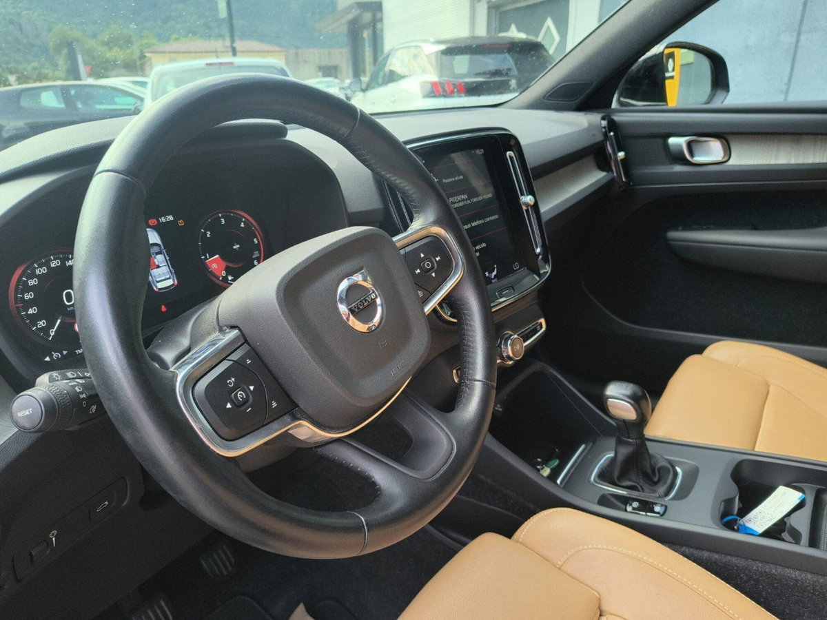 Volvo XC40 D3 AWD Inscription (15)