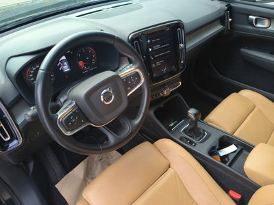 Volvo XC40 D3 AWD Inscription (16)
