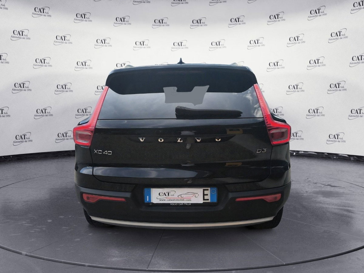 Volvo XC40 D3 AWD Inscription (7)