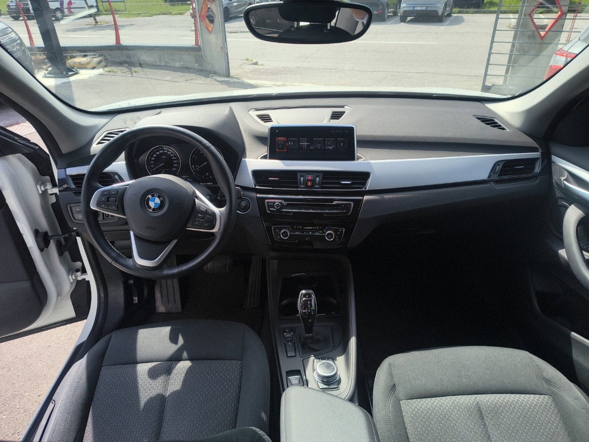 BMW X1 sDrive18d Business Advantage (11)