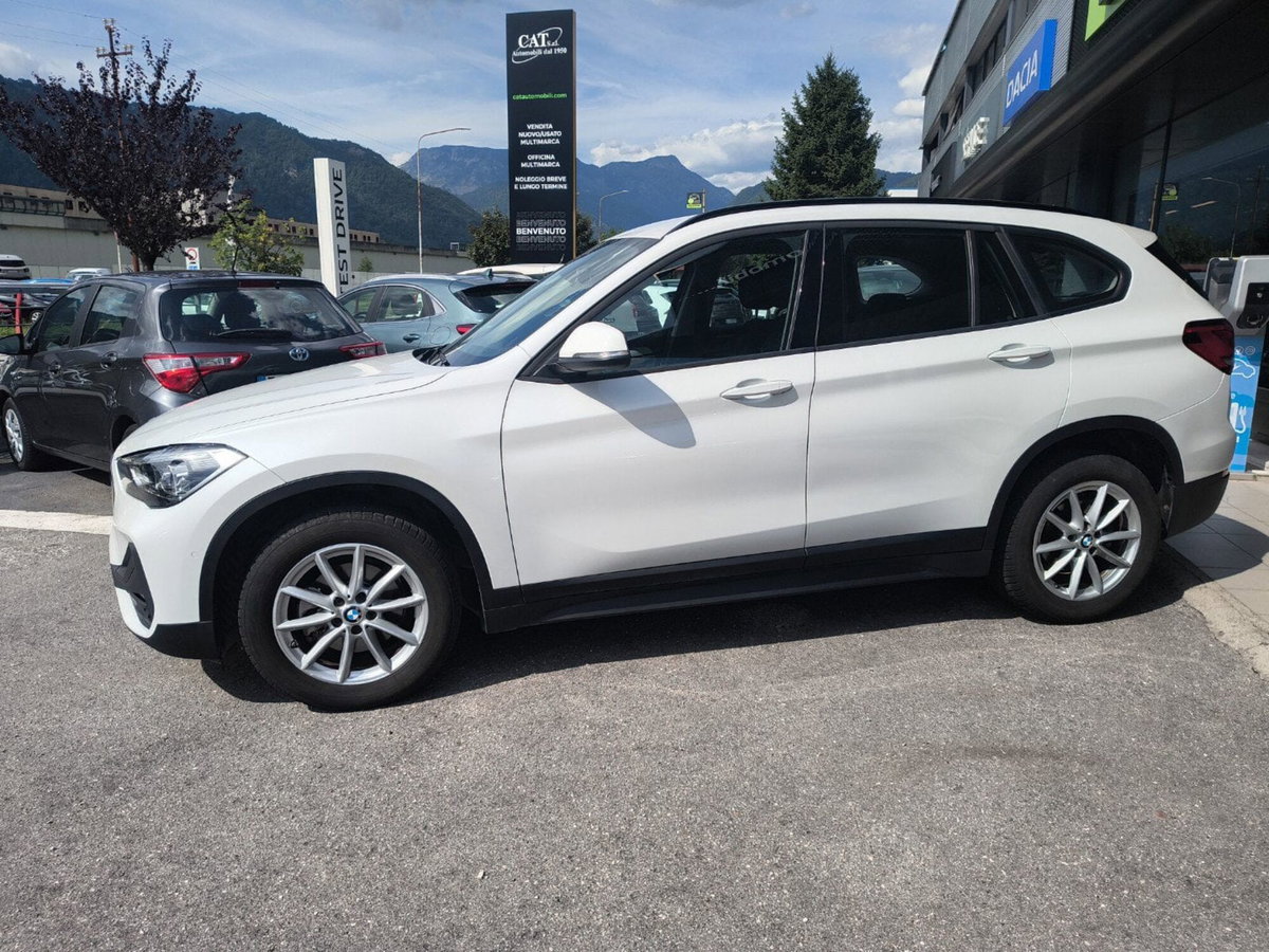 BMW X1 sDrive18d Business Advantage (2)