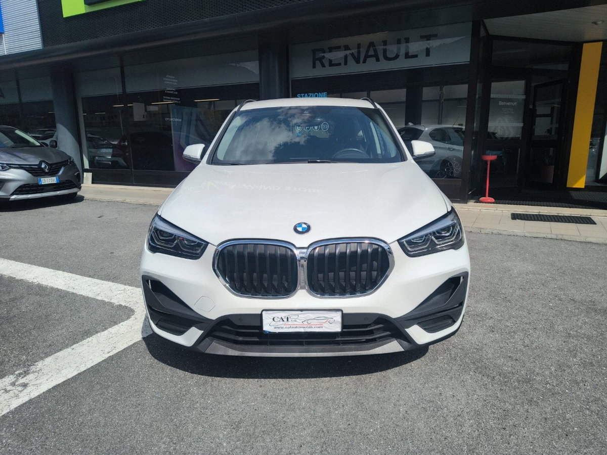 BMW X1 sDrive18d Business Advantage (3)
