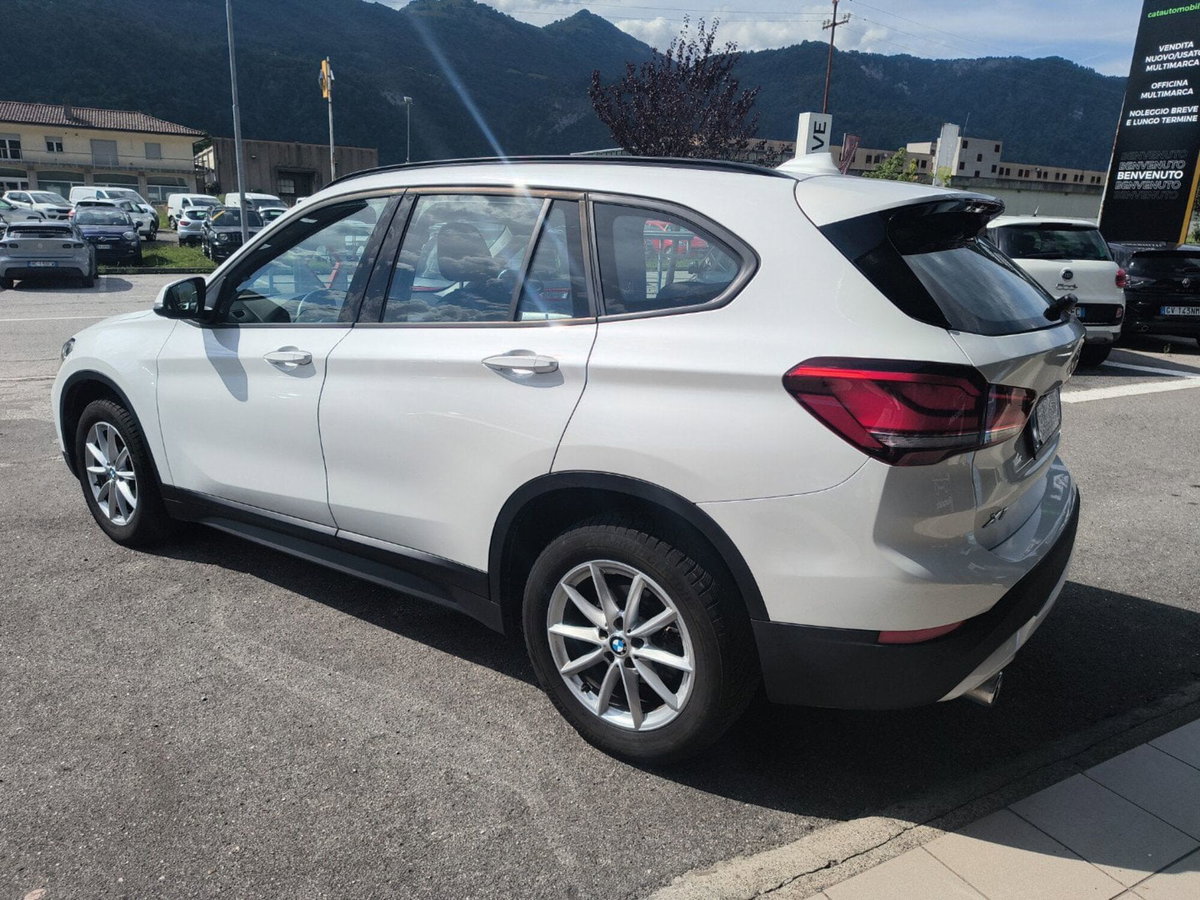 BMW X1 sDrive18d Business Advantage (7)