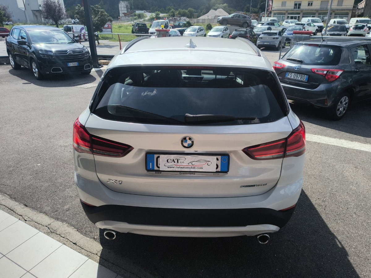 BMW X1 sDrive18d Business Advantage (8)