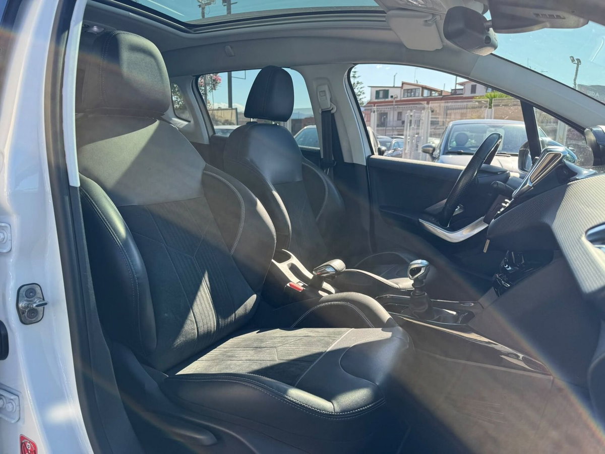 Peugeot 2008 120 S&S Crossway (11)